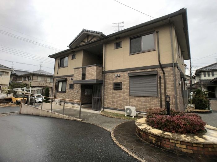 ロイヤルガーデン F棟の外観画像