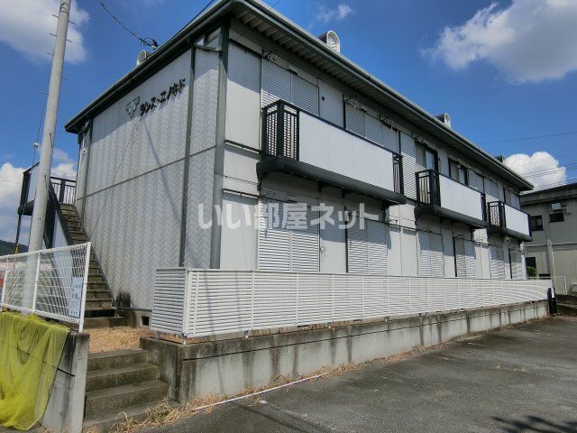 ラレスエノキドの外観画像