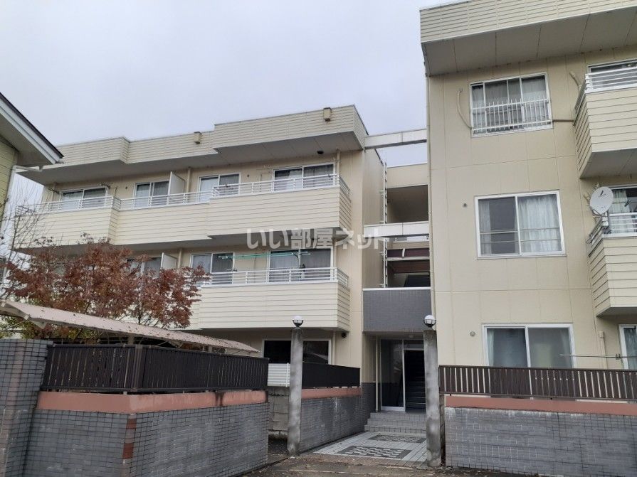 ラフィーネ本町の外観画像