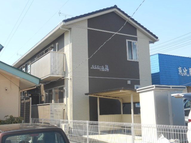 ルミエールBの外観画像