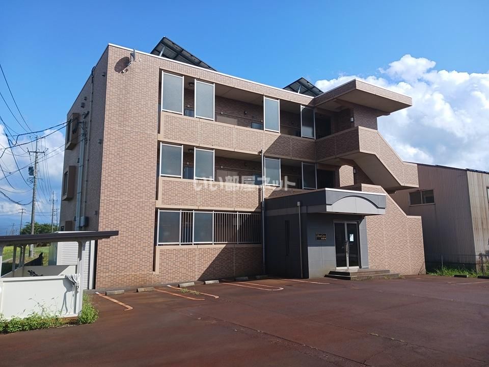 ファーストクラス新発田の外観画像