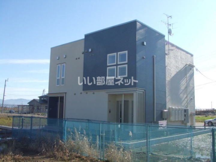 レノンの外観画像