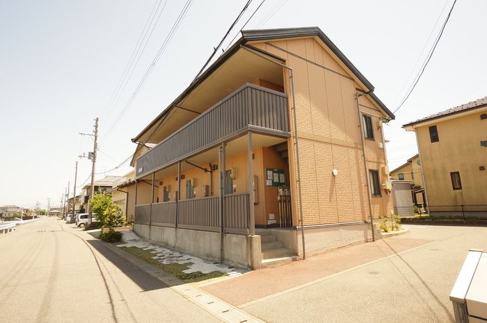 クレッセントあおば通の外観画像