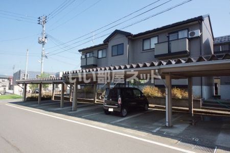 クリスタルハイツAの外観画像
