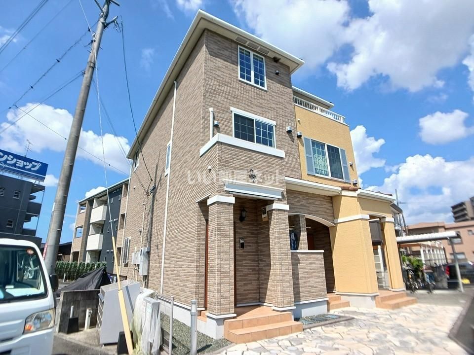 カーサ・ビオーラⅡの外観画像