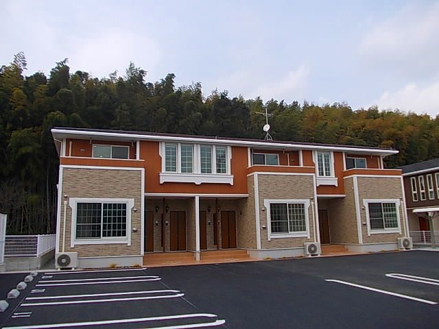 リ・ヴェステス アニューの外観画像