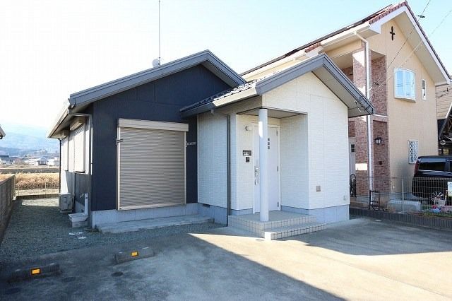 市川貸家Aの外観画像