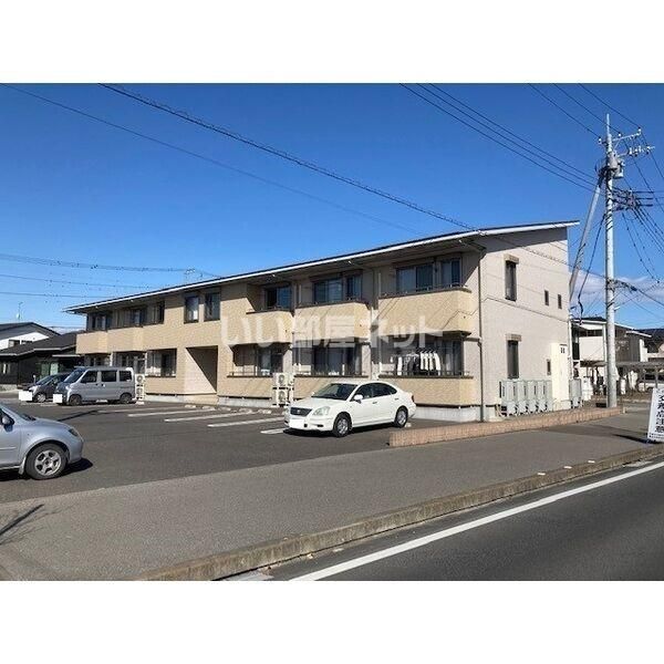 サン プラウドの外観画像