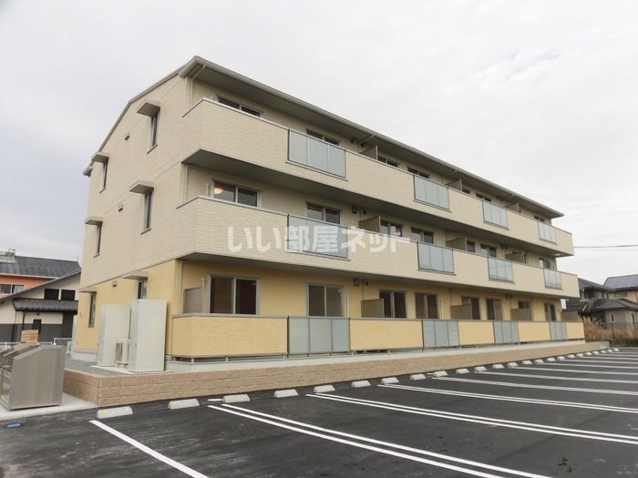 ウエスト ヴィレッジIIIの外観画像