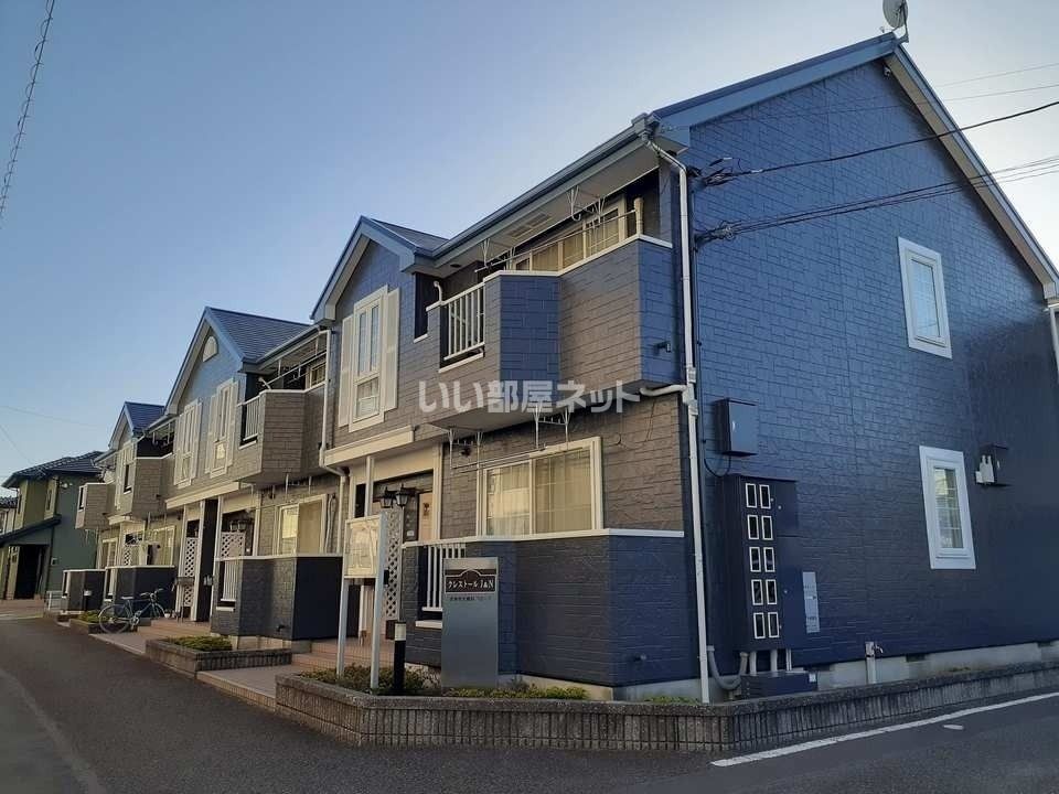 クレストールJ&Nの外観画像