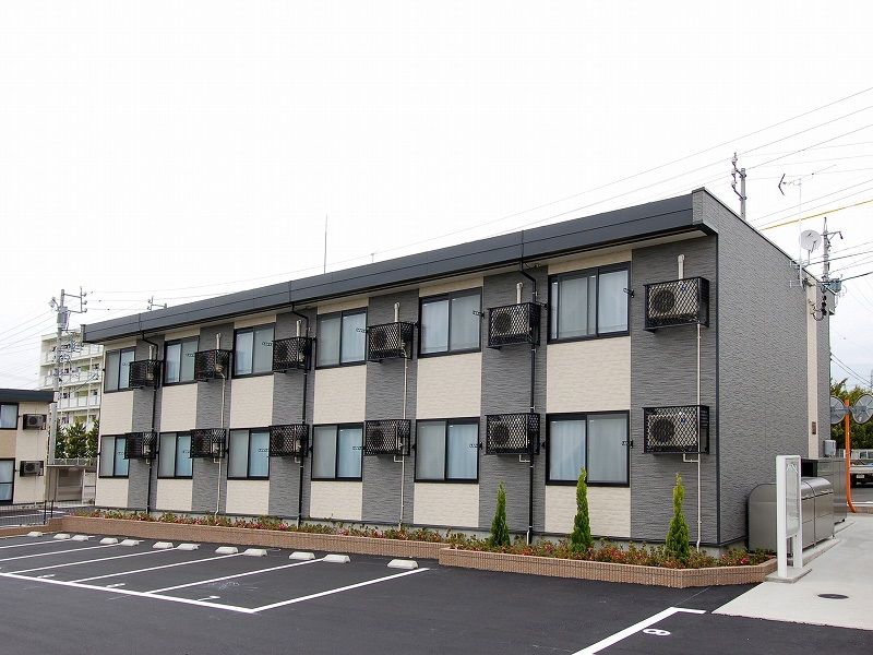 レオパレスForestの外観画像