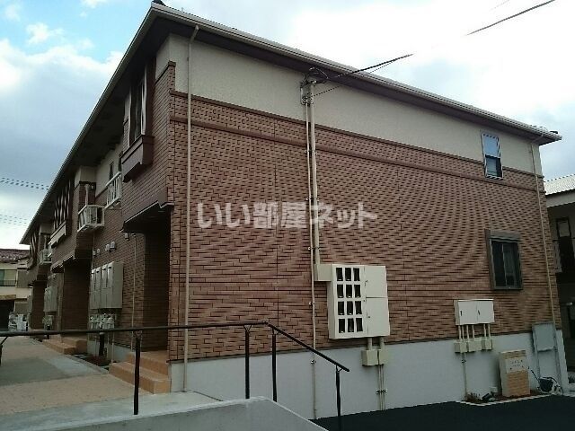 ニューエクレールの外観画像