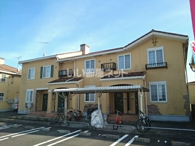 クィーンBの外観画像