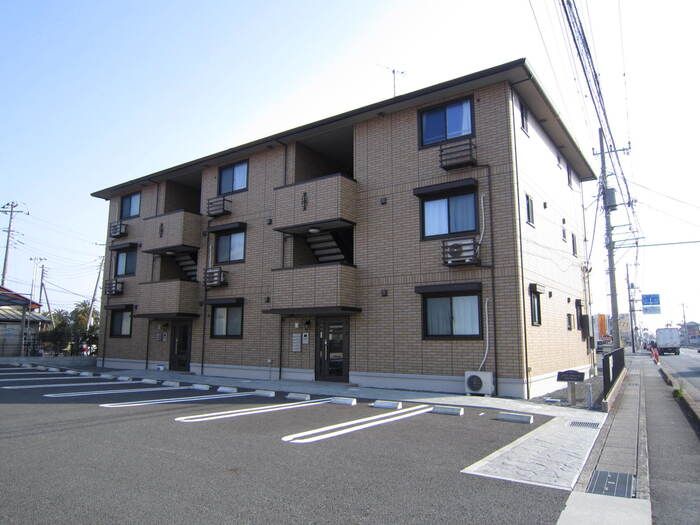 メゾンリヴェールの外観画像