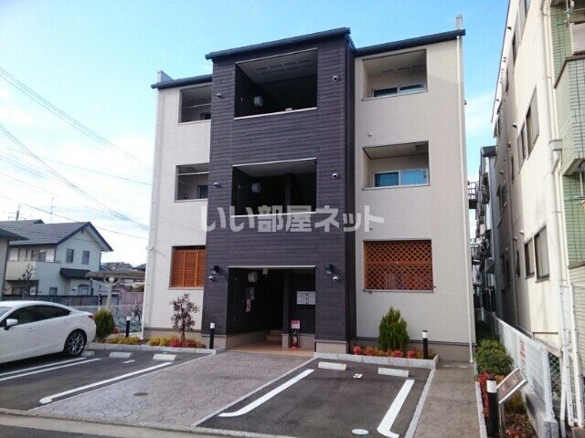 プランドール高安の外観画像