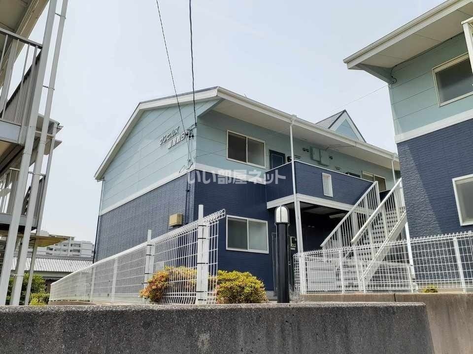 サンヒルズ蔵屋敷Bの外観画像