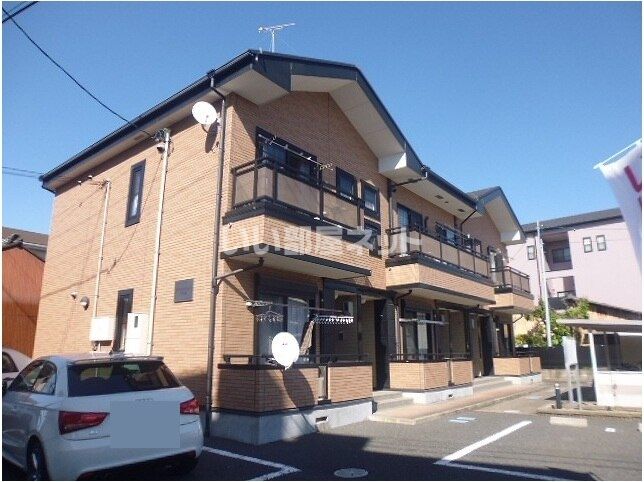 ロイヤルマンション日の出の外観画像