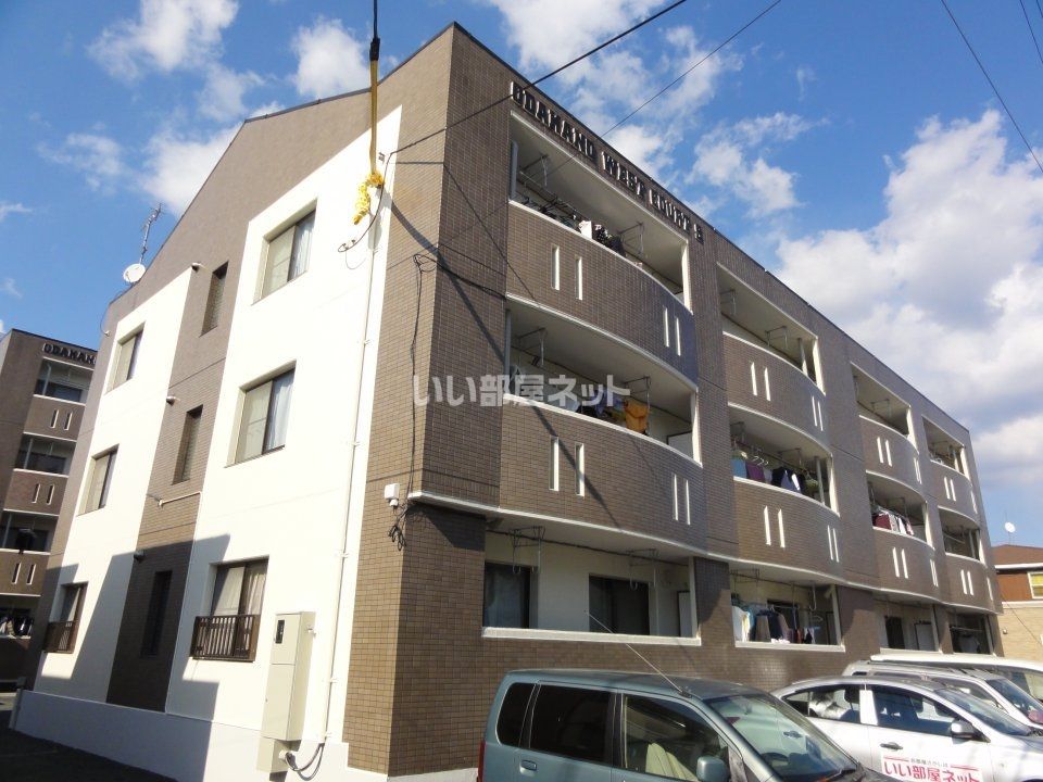 WEST COURT S棟の外観画像