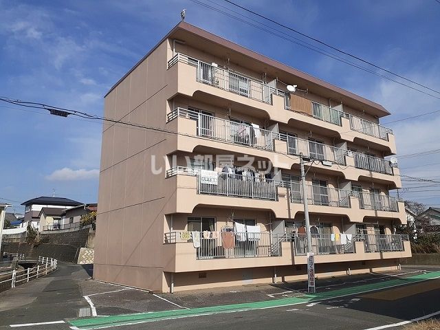 ハイツ鎌倉の外観画像