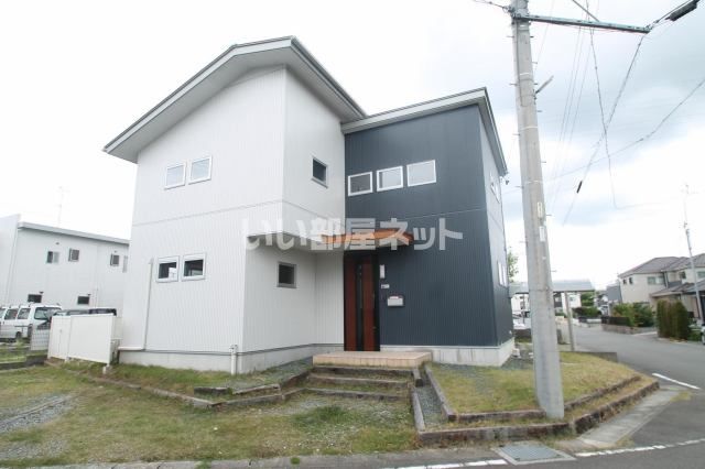 BASE HOUSE宮脇の外観画像