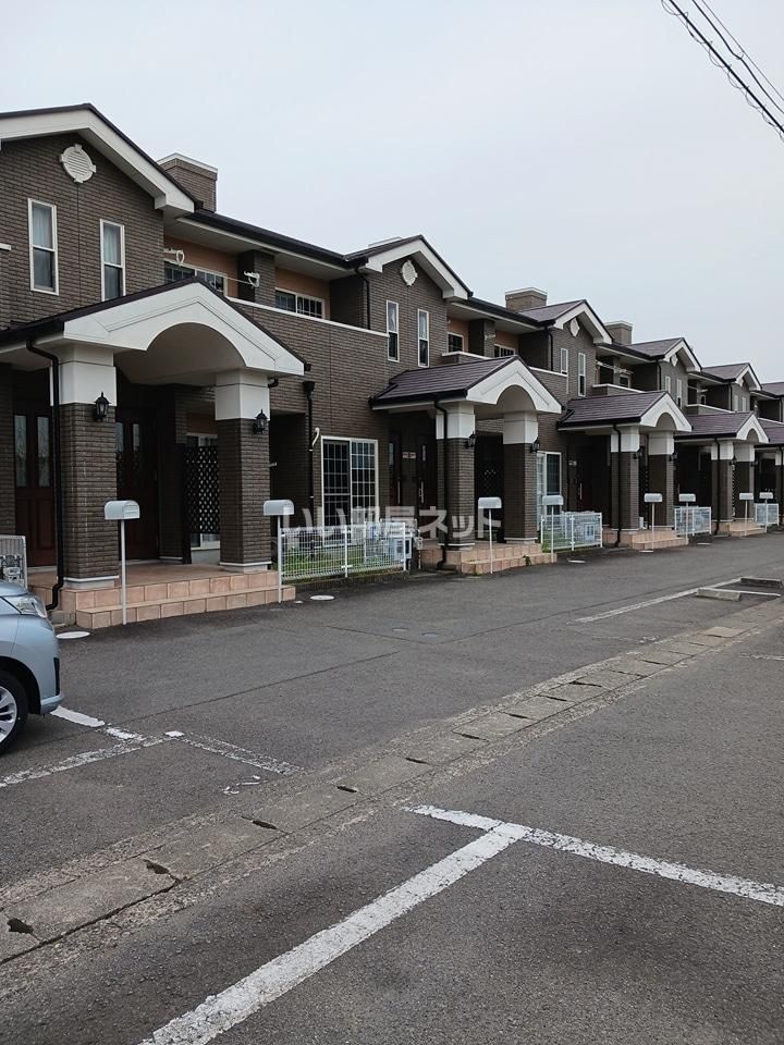 カルムガーデン岩出の外観画像