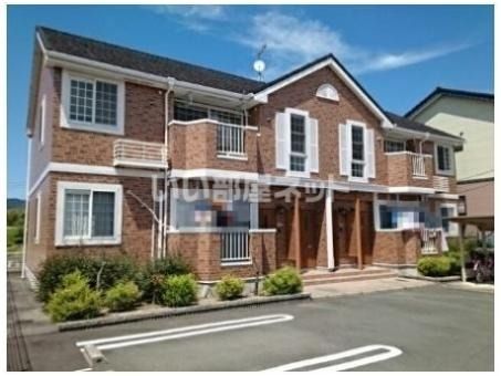 ファミール 三蔵子の外観画像