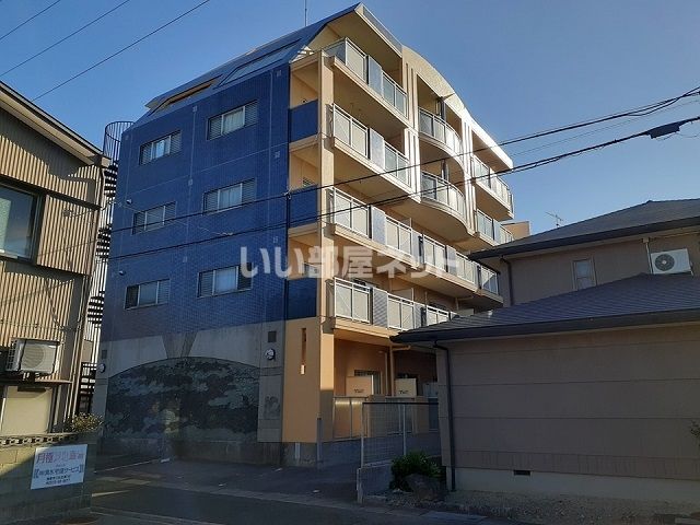 ウェーブ28の外観画像