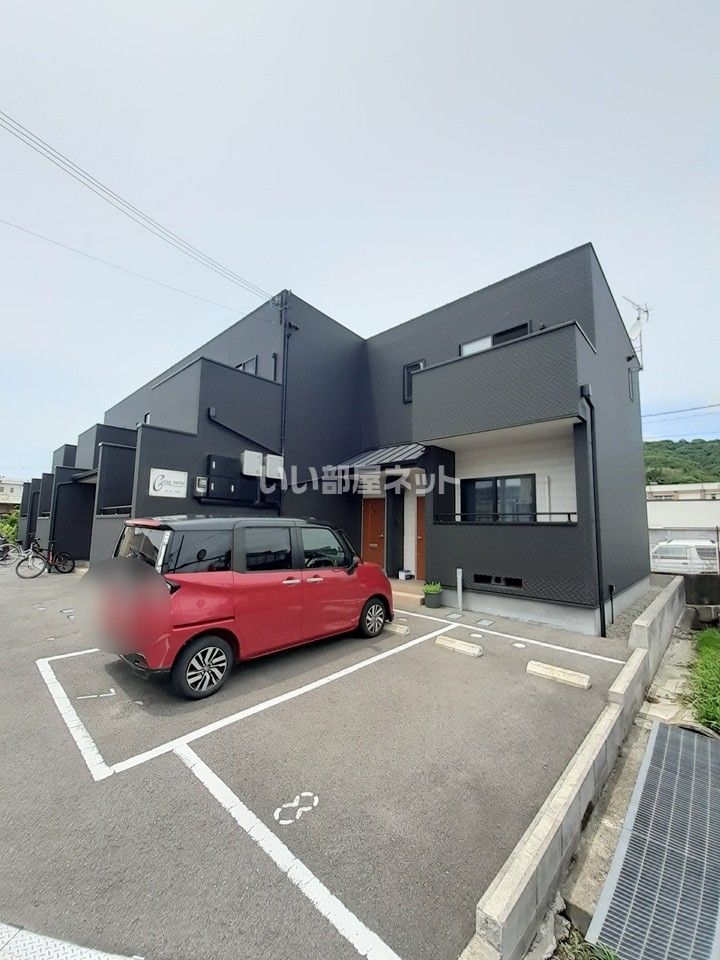 カーサニエラの外観画像