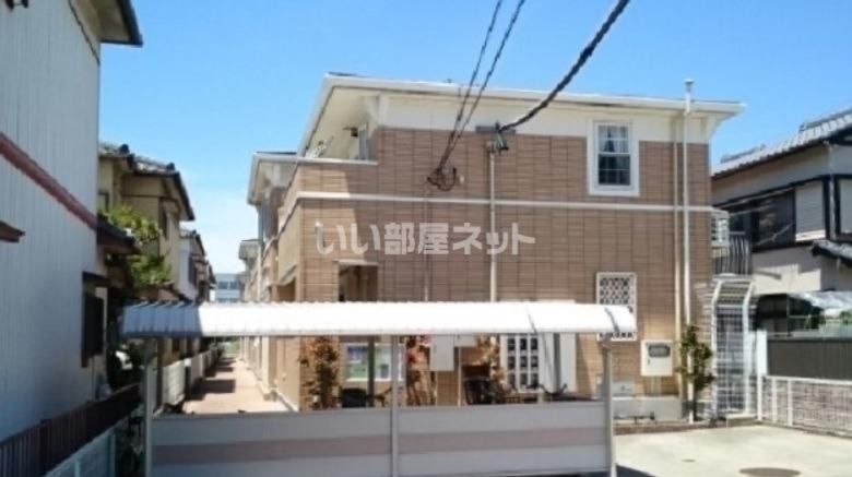リトルホリデーの外観画像
