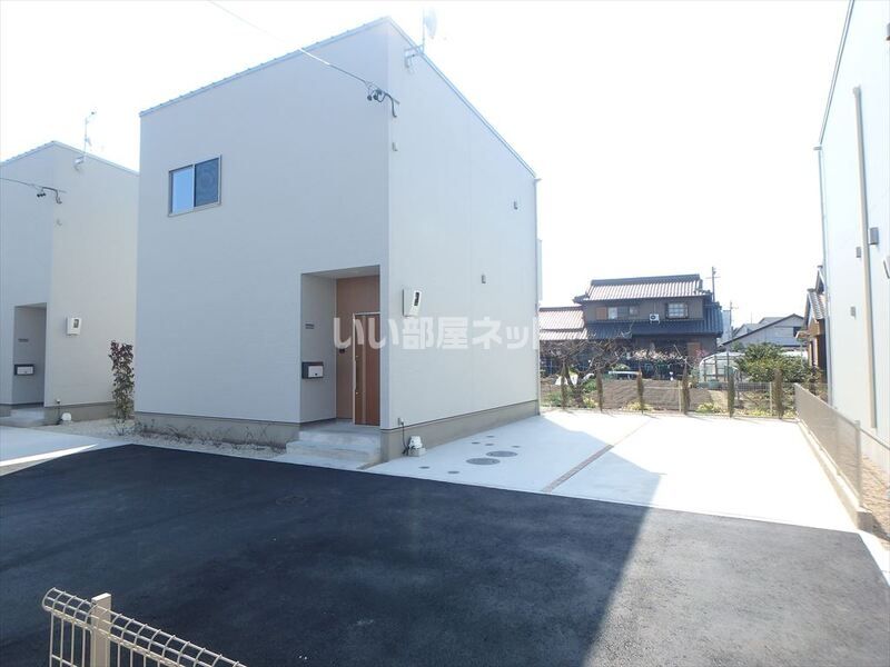 リュミエール新町の外観画像