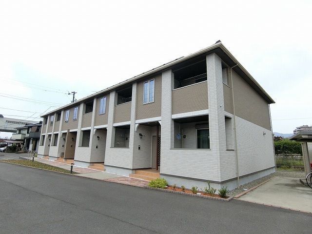 レトワールの外観画像