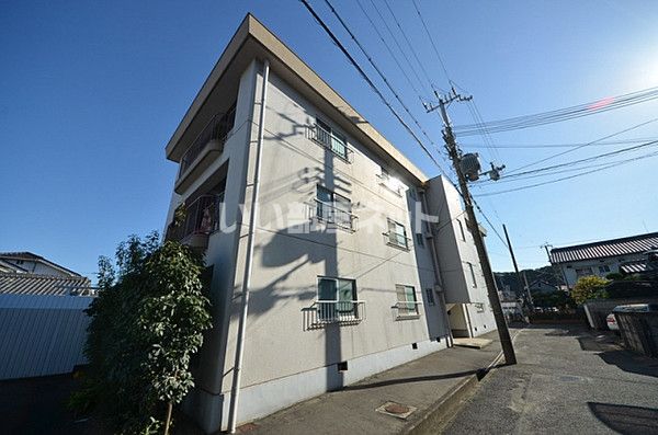 垣根マンションの外観画像