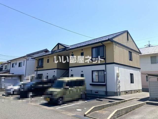 ニューヒルズ B棟の外観画像