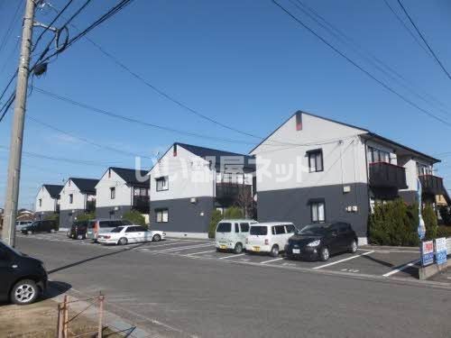 カーサイベリアル D棟の外観画像