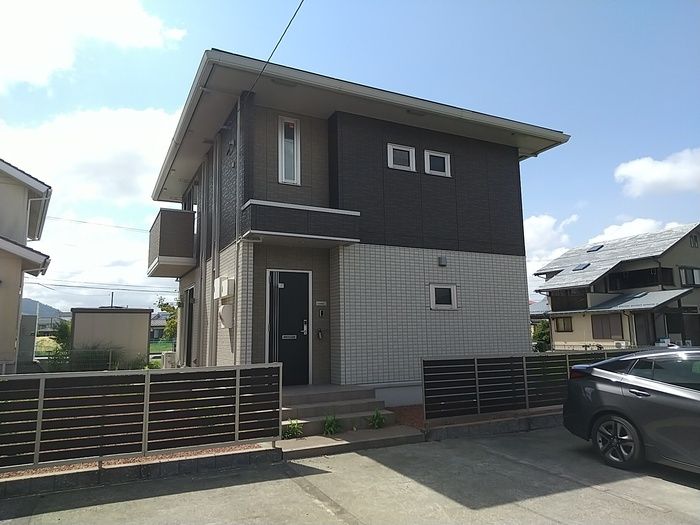 シャルールの外観画像
