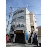 ホワイトシャトルの外観画像