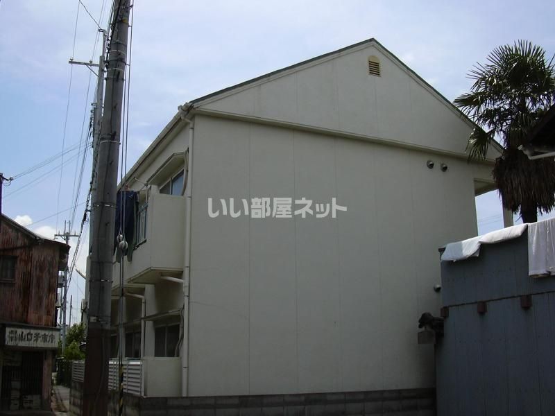 中岡ハイツの外観画像