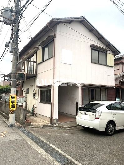 鳴神戸建て3の外観画像