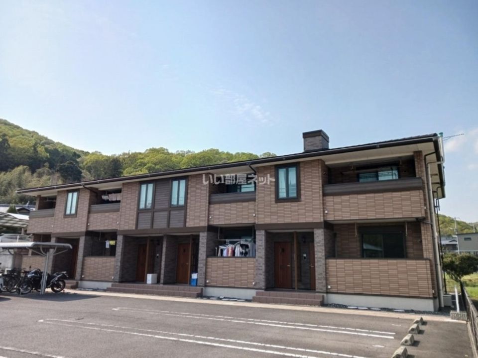 サンファミール西辛川の外観画像