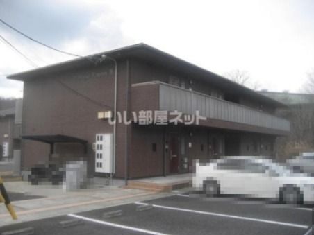 Village,Emon Ⅱ棟の外観画像