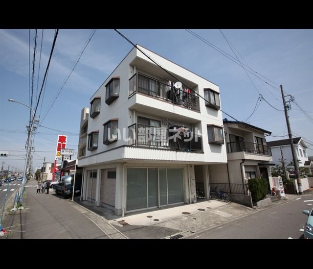 早川コーポ101号室の外観画像