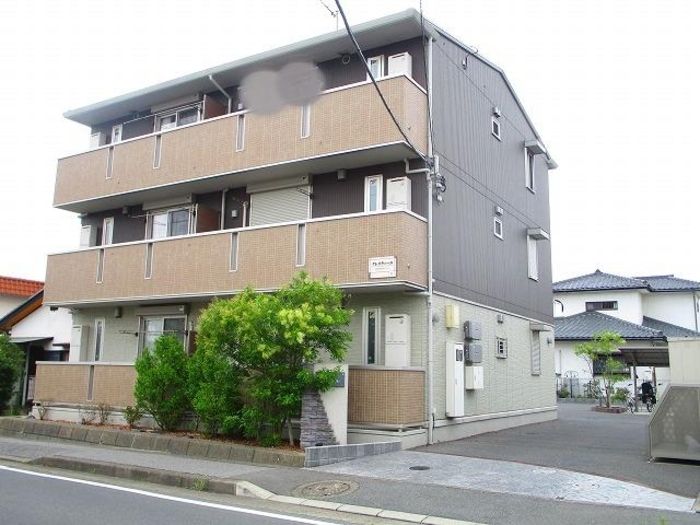 クレスティーユの外観画像
