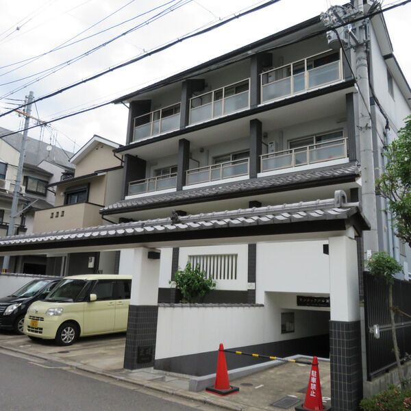 モン シャンブル室町の外観画像