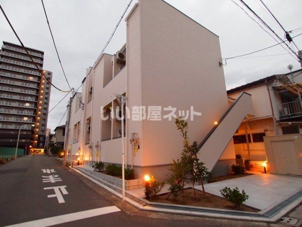 アスクステーションの外観画像
