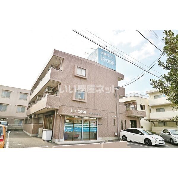 パレスルージュの外観画像