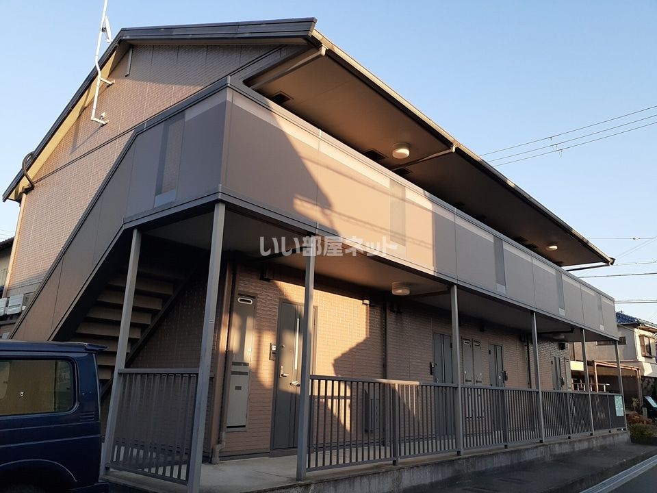 クレセントコートの外観画像