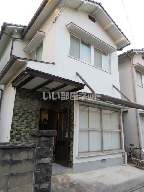 海田町南幸町貸家の外観画像
