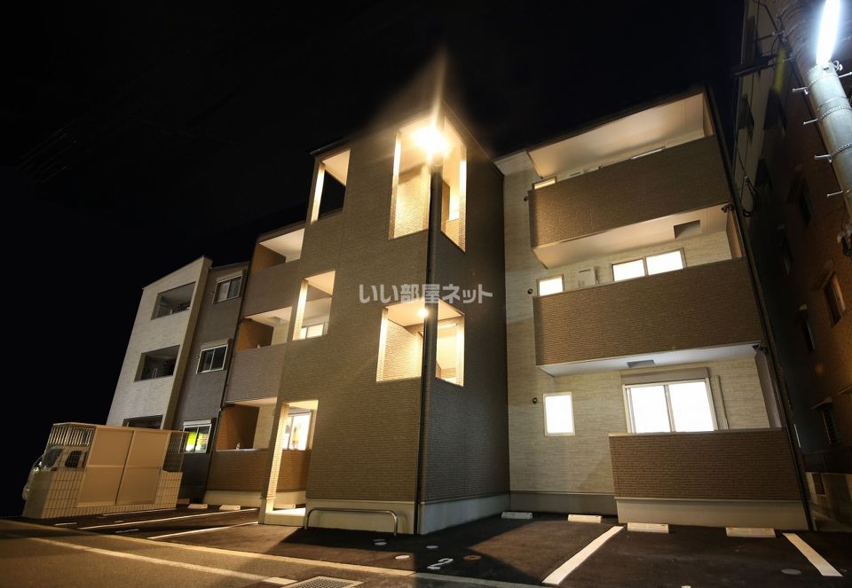 sorriso reciente 姪浜(ソリーソレシェンテ姪浜)の外観画像