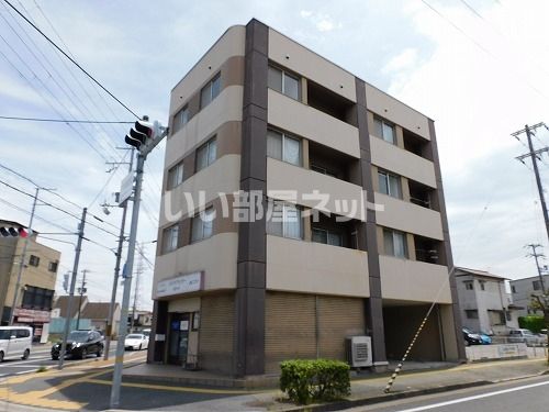 ロイヤルコーポ荒井の外観画像