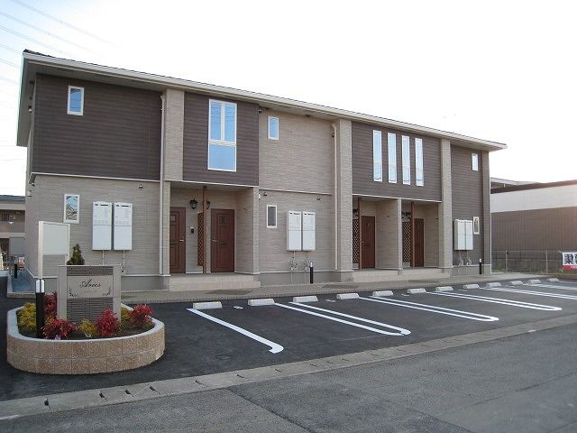 エアリーズの外観画像